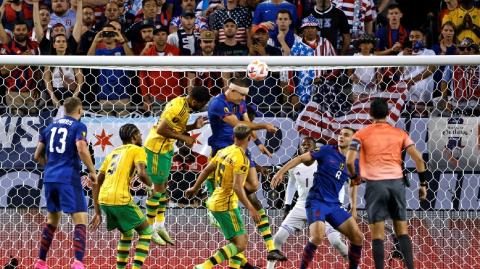 EUA arranca empate no fim contra a Jamaica (1-1) na abertura da Copa Ouro da Concacaf