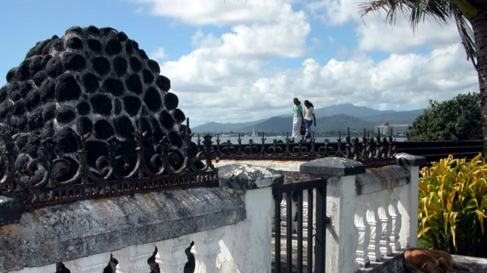 Samoa cierra fronteras tras su primer contagio local de covid-19