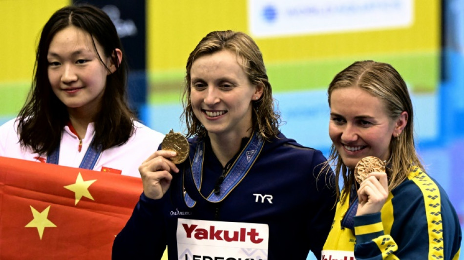 Em dia de recordes em Fukuoka, Ledecky se torna 1ª nadadora com 6 ouros na mesma prova