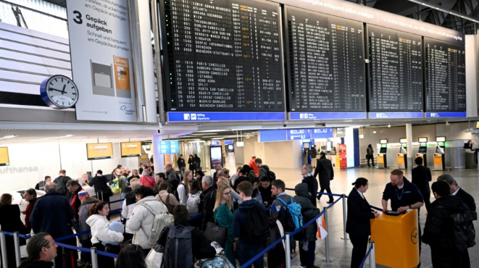 Verdi-Chef Werneke verteidigt Streiks an Flughäfen und im Nahverkehr