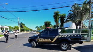 PF faz buscas na casa de Bolsonaro por suposta fraude em cartões de vacinação