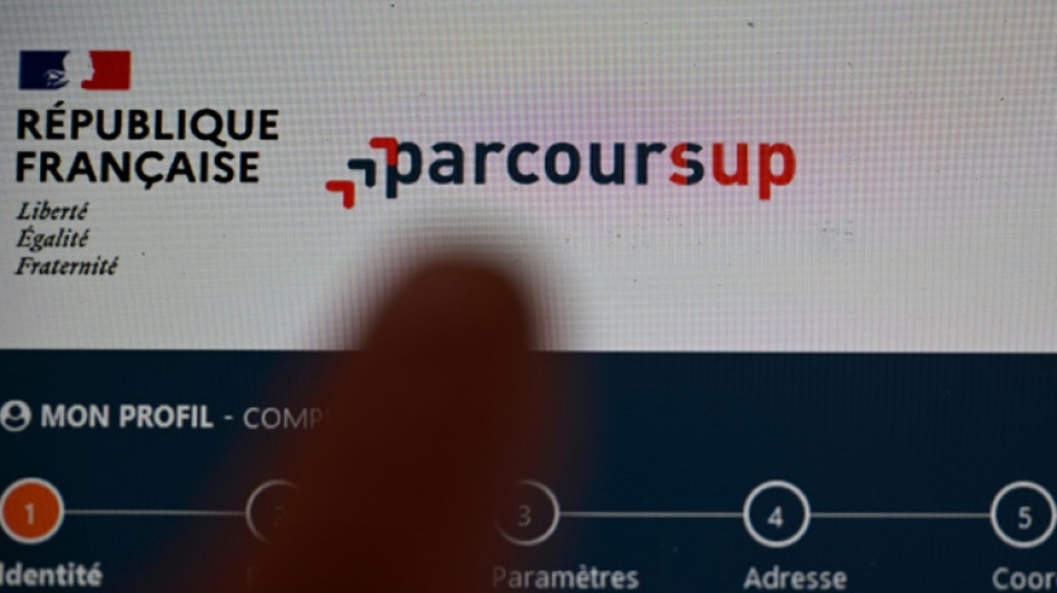 Soulagés ou déçus, les lycéens reçoivent les premières réponses de Parcoursup