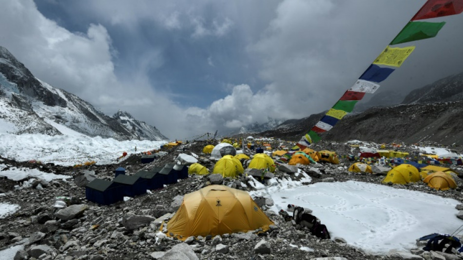 Avec la fonte des glaces, l'Everest révèle ses fantômes