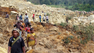 Equipes de emergência iniciam entrega de ajuda à região devastada de Papua-Nova Guiné