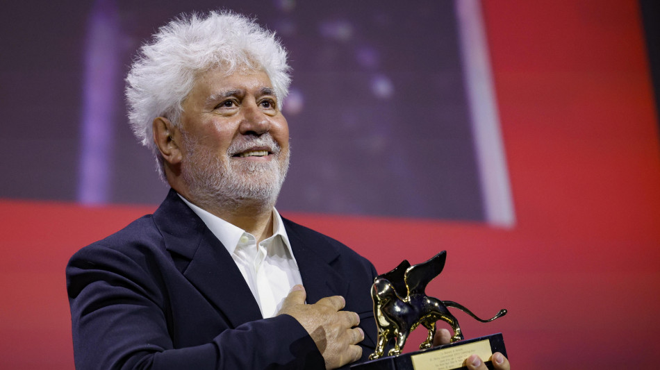 Pedro Almodovar, 'il Leone d'oro crea dipendenza'