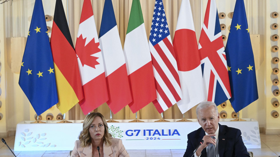  Biden chiama Meloni, grazie per leadership G7, Nato e Ue 