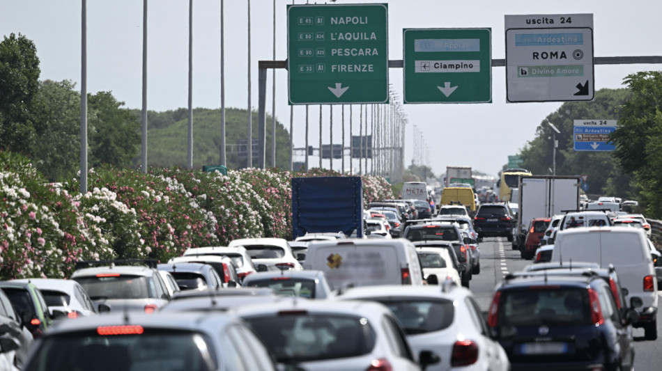 Case e industrie tagliano consumi di energia, i trasporti no