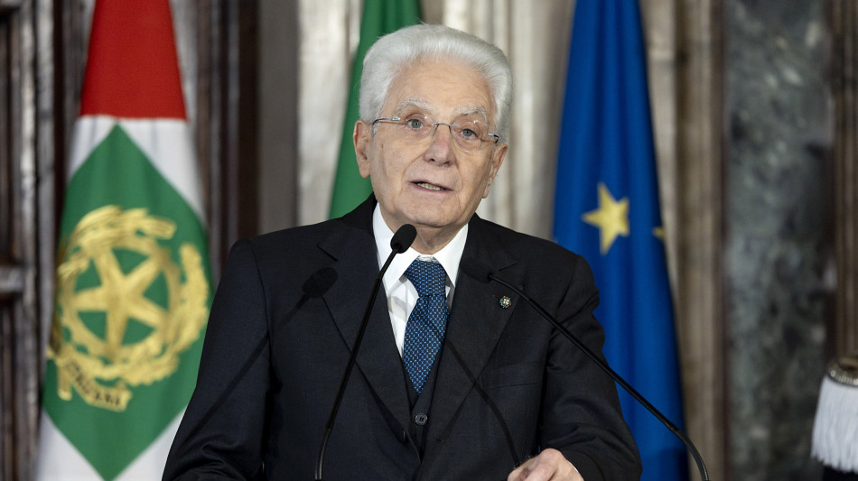 Mattarella, Italia è un paese coeso ispirato a valori della pace