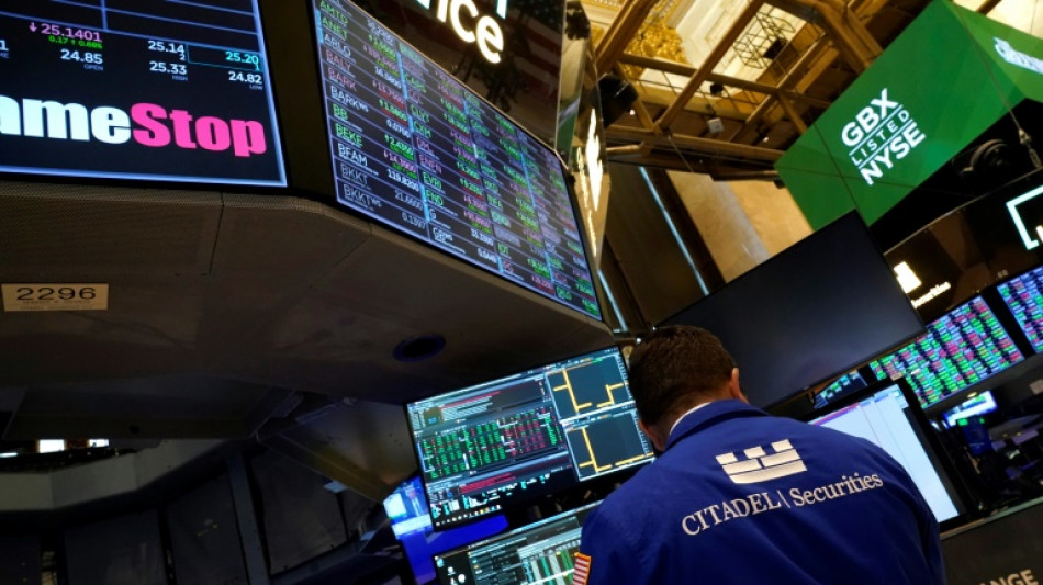 Tecnológicas derrubam Wall Street e Nasdaq recua 3,64%