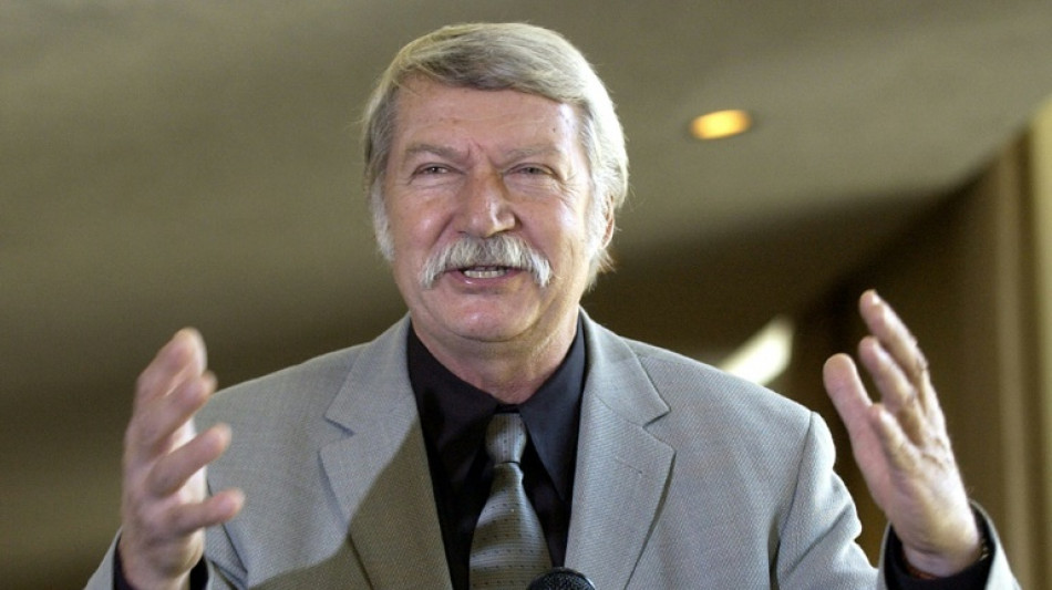 Bela Karolyi, treinador de Nadia Comaneci, morre aos 82 anos