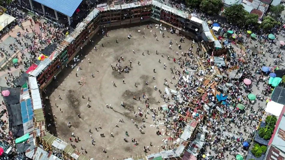 Quatre morts et des dizaines de blessés dans l'effondrement d'une arène en Colombie