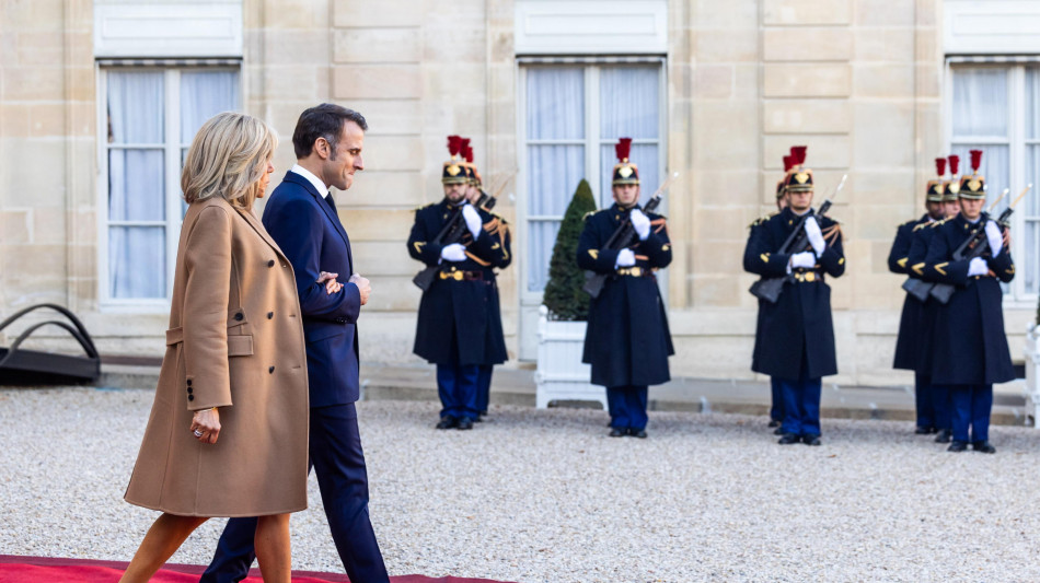 Macron annuncia 'un governo di interesse generale'