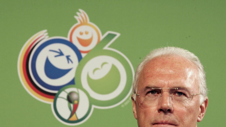 Mundo do futebol lamenta falecimento de Franz Beckenbauer