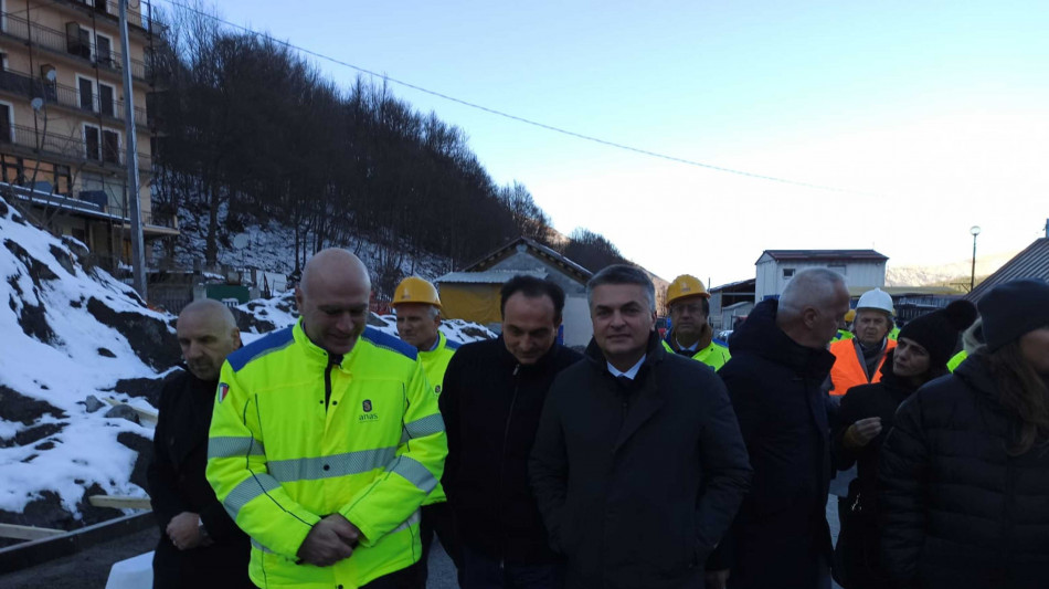 Tunnel Tenda, no della Francia all'apertura anticipata