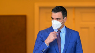 El gobierno español aprueba el decreto que pondrá fin al uso de la mascarilla en interiores