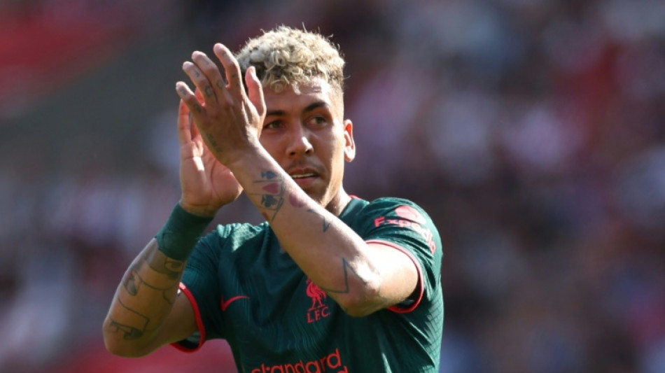 Roberto Firmino se torna pastor evangélico