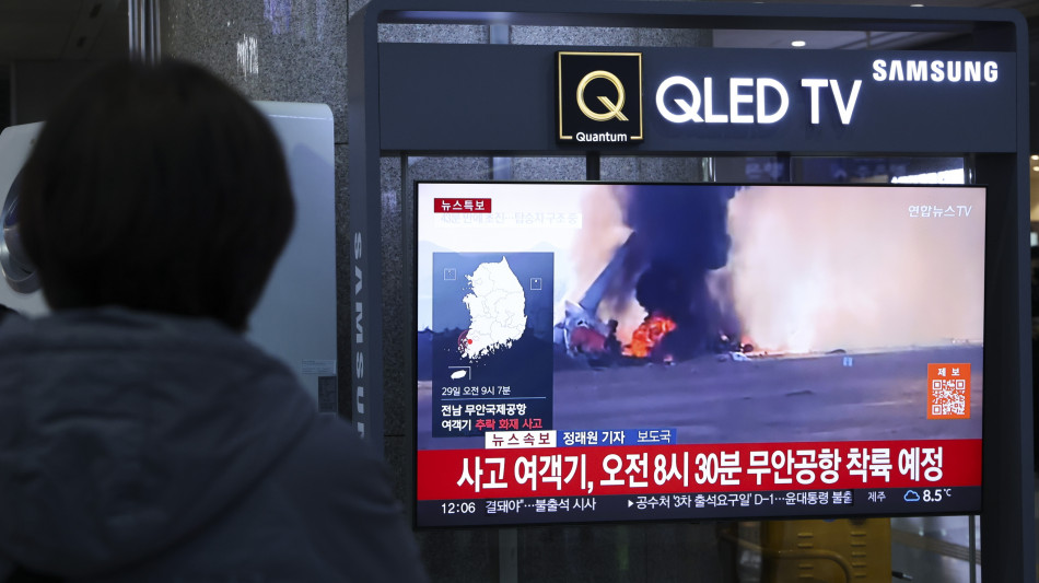  Corea del Sud, sono almeno 85 i morti nello schianto aereo 