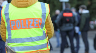 Drei Festnahmen bei Razzia gegen mutmaßliche falsche Polizisten in Bremen