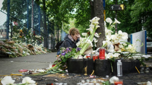 Tristesse et consternation en Serbie au lendemain de la tuerie dans une école