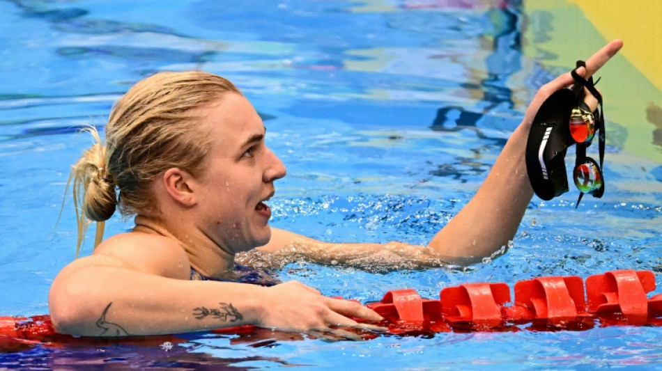 Sarah Sjöström bate recorde dos 50m livre e Meilutyte iguala marca dos 50m peito