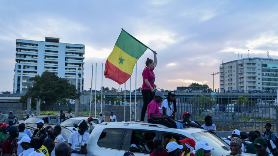  Les Sénégalais élisent leurs députés, avec la faculté d'action du pouvoir en jeu 