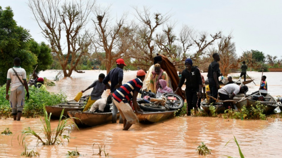 Au Niger, la capitale Niamey encerclée par les eaux