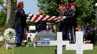 Soldado desconhecido dos EUA é sepultado na França 105 anos após I Guerra