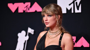 Taylor Swift y Shakira deslumbran en los MTV Video Music Awards