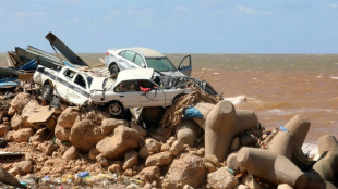 Cidade líbia de Derna procura milhares de desaparecidos após inundações