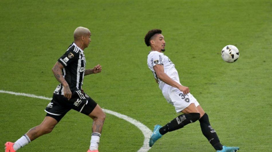 Adryelson regresa al Lyon tras alcanzar la gloria en Botafogo