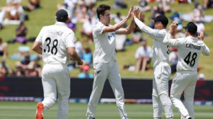 New Zealand remove Root, Bethell and Brook to close on huge win