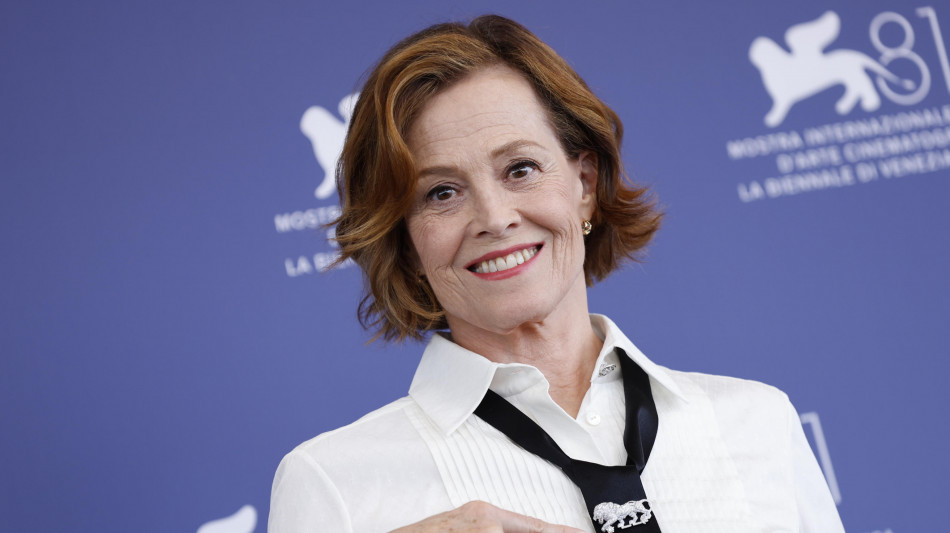 Sigourney Weaver: 'Elettrizzata per Kamala Harris'