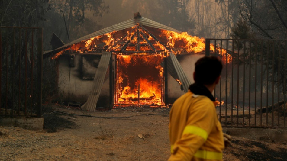 Chili: 22 morts dans des incendies de forêts, selon un nouveau bilan