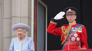 Eine prunkvolle Parade und Jubelrufe zum 70. Thronjubiläum der Queen