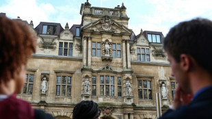 En Angleterre, des touristes à la découverte du côté sombre d'Oxford et Cambridge