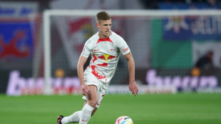 Dani Olmo renova com RB Leipzig até 2027