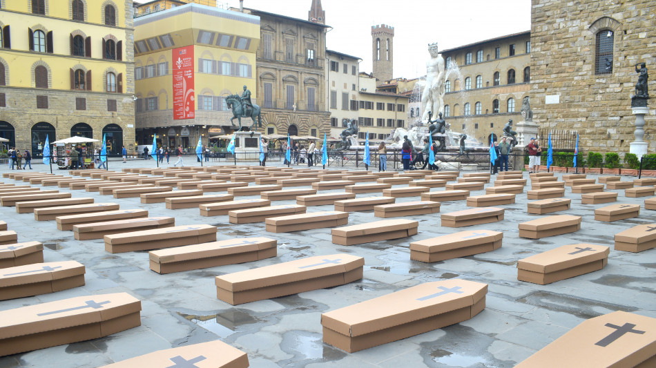 La Uil in piazza a Bologna contro le morti sul lavoro