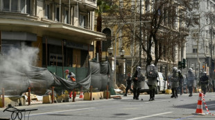 A Athènes, les Grecs crient leur "rage immense" après la catastrophe ferroviaire