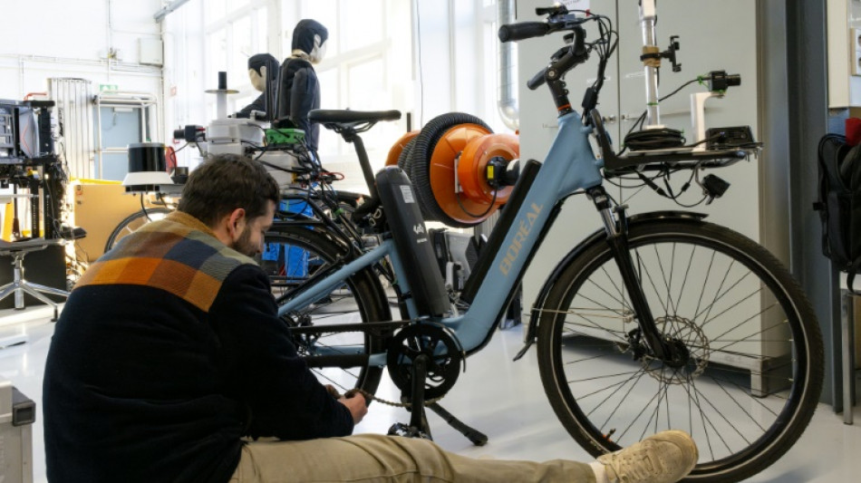 Dutch researchers employ unique e-bike to make cycling safer