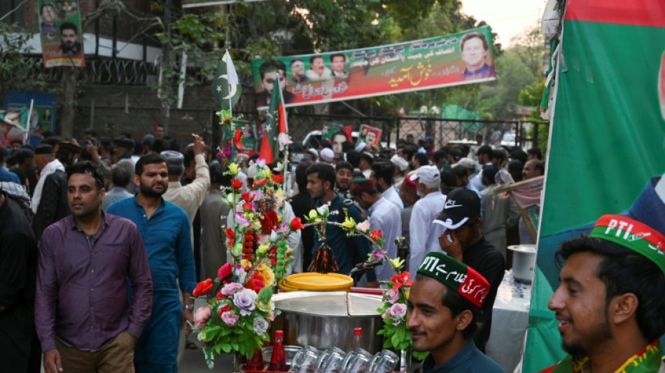 Pakistan: l'ex-Premier ministre Imran Khan appelle à de nouvelles manifestations