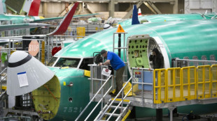 Boeing registra perdas de US$ 6,2 bilhões e espera final da greve