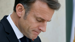 Macron kicks off tense talks on new French government