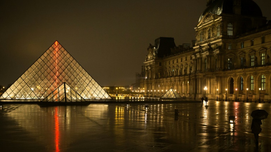 Versalles y el Louvre quedarán a oscuras más temprano por crisis energética en Francia