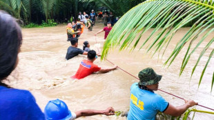 Tempête aux Philippines: Manille menacée, au moins 45 morts selon un bilan révisé